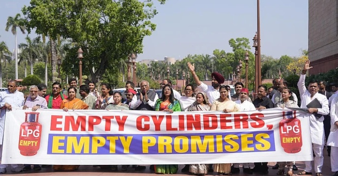 LPG Crisis Deepens Amid War; Opposition Targets Government Over Black Marketing